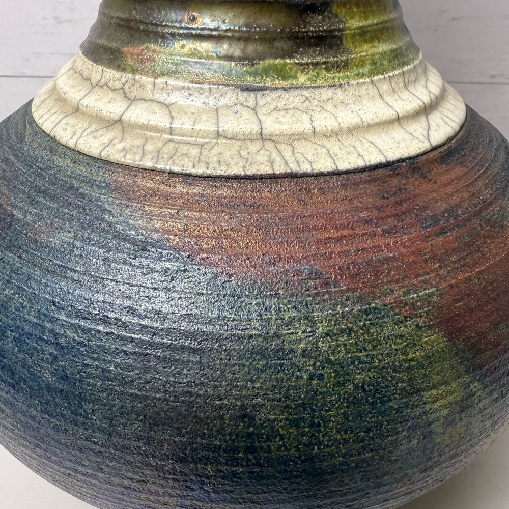 Vintage Raku Pottery Flower Vase 9.5” By Sergio Naduville SIGNED - Picture 3 of 8